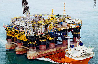 Duas das maiores embarcações para transporte pesado da Dockwise estão no Brasil