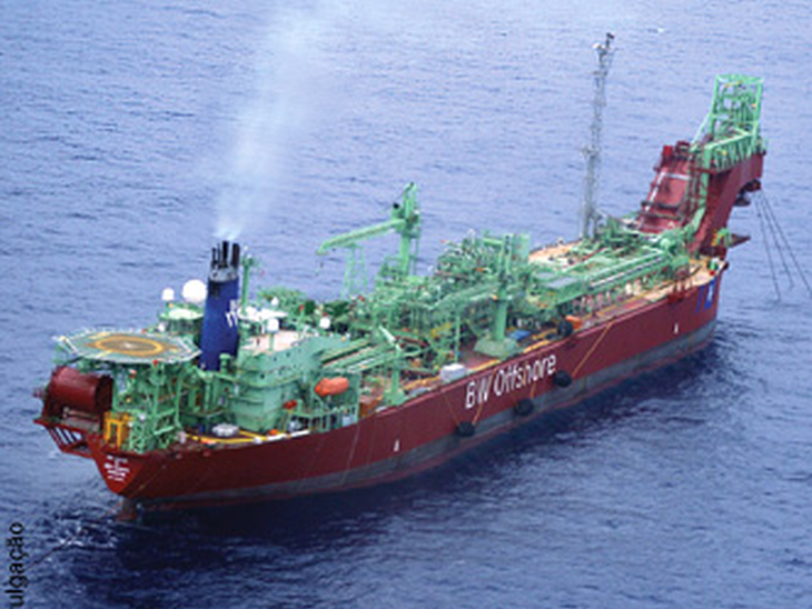 Galp retira primeiros barris de petróleo do campo de Tupi