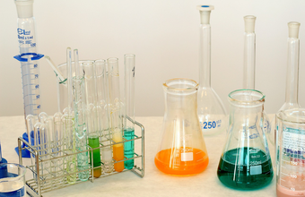 Governo libera R$ 312,4 milhões para pagamento de bolsas, eventos científicos e projetos de pesquisa