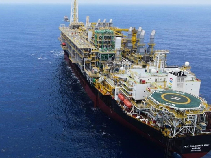 Chega da China o FPSO Guanabara que irá operar no campo de Mero, pré ...