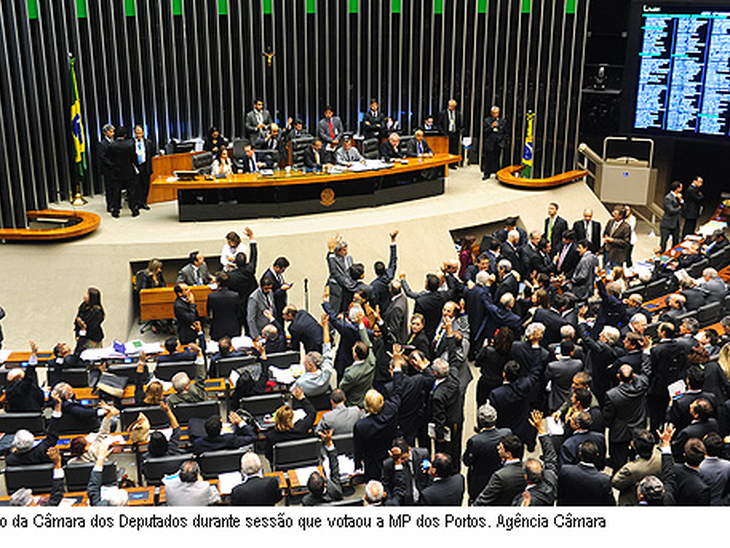 Câmara aprova texto principal da MP dos Portos