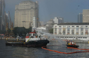 Comitê testa plano de controle de vazamento na Baía de Guanabara