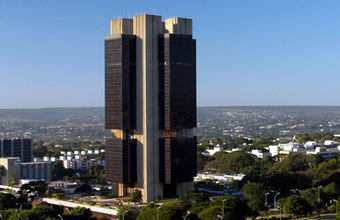 Instituições financeiras acreditam em queda da economia também em 2016