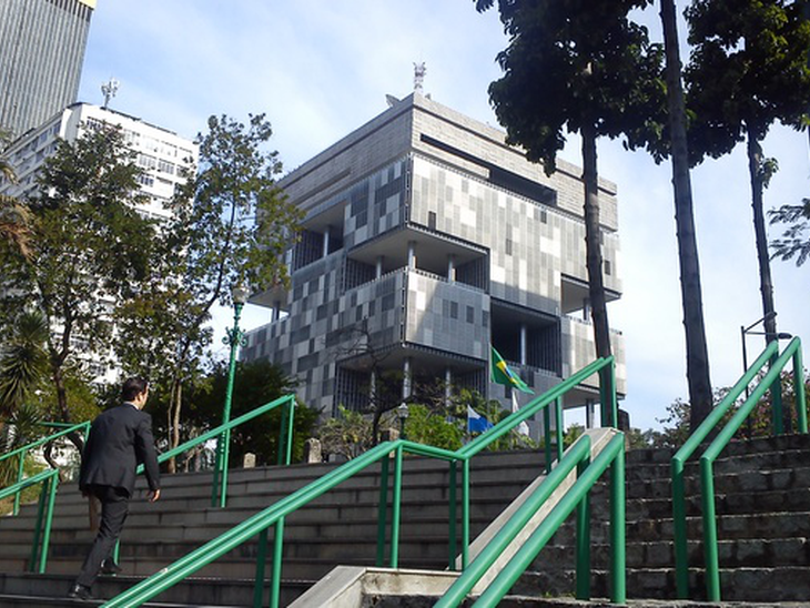 Petrobras esclarece sobre fornecimento de combustível para navios iranianos