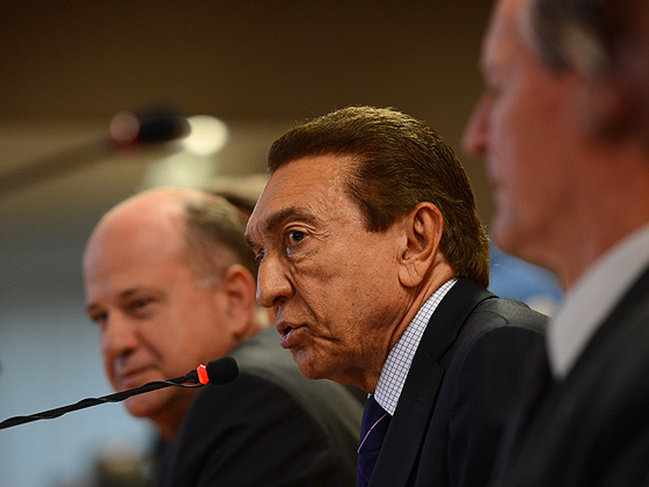 Lobão descarta risco de desabastecimento de energia
