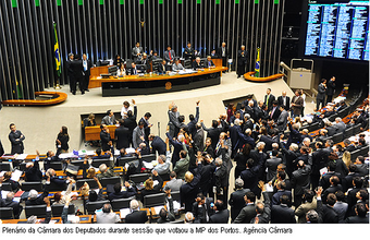 Câmara aprova texto principal da MP dos Portos
