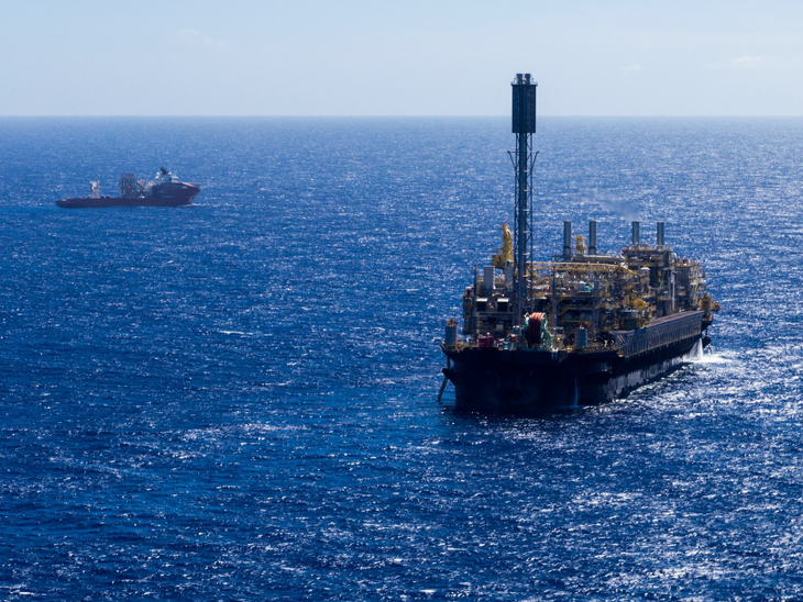 Com uma produção mensal de 616 mil barris de petróleo por dia Campo de Búzios bate recorde