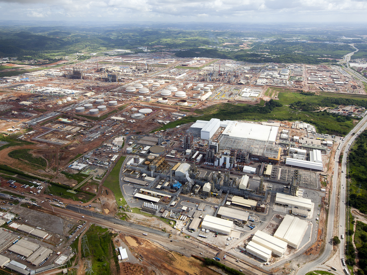 Com 3,09 milhões de barris processados em agosto a Refinaria Abreu e Lima, em Pernambuco, bate novo recorde
