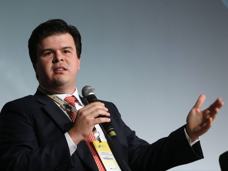 Fernando Coelho do MME diz que setor elétrico vive um grande desafio 
