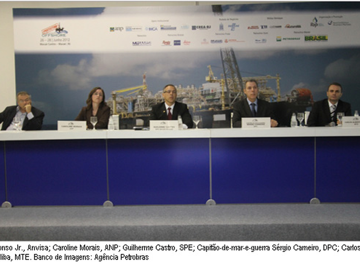 Setor de óleo e gás reafirma compromisso com a segurança na Protection Offshore 2012