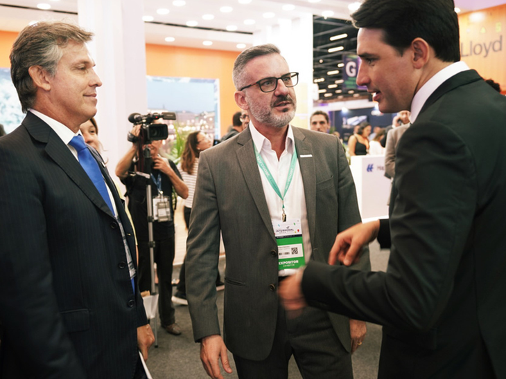 Ministro visita estande da Norcoast na Intermodal