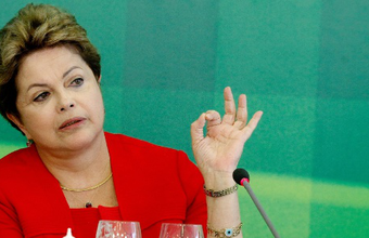 Governo analisa preços do petróleo para decidir sobre ajuda à Petrobras