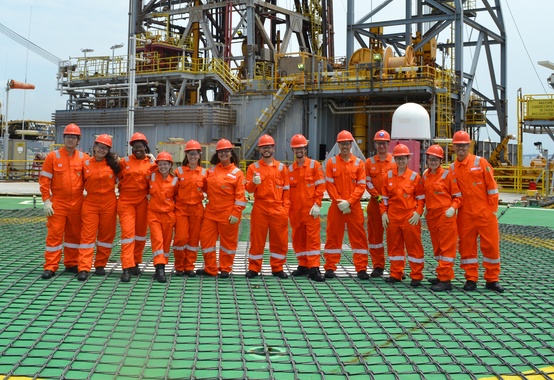 Ocyan leva estagiários a bordo da sonda semissubmersível Delba III