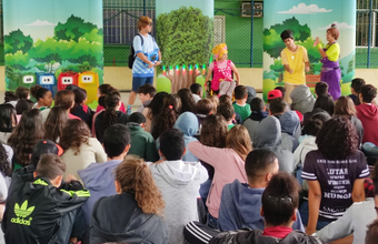 Patrocinado pela ExxonMobil, teatro interativo leva educação ambiental a escolas públicas no Rio