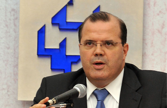 Presidente do Banco Central espera que crescimento volte em 2016