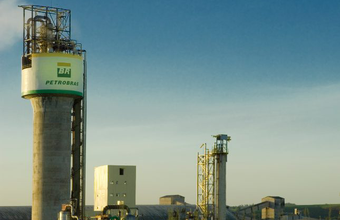 Petrobras assina contrato com a Unigel