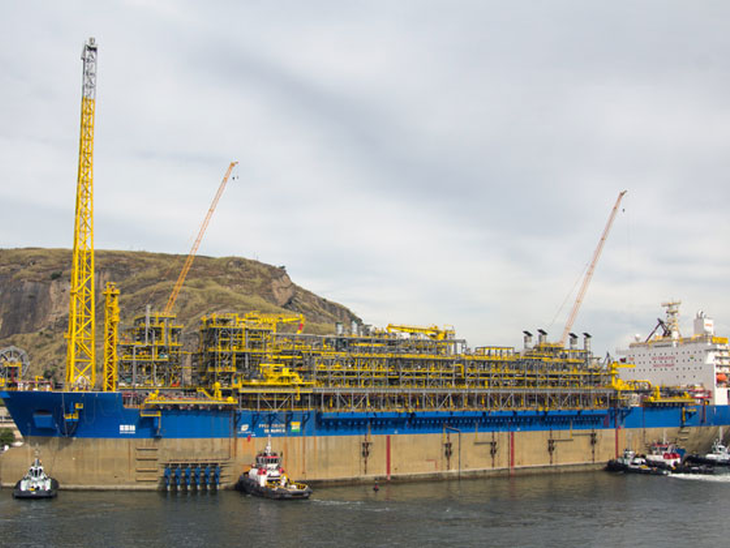 FPSO Cidade de Maricá chega ao Brasil para integração de módulos