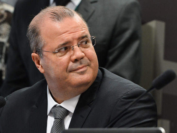 Presidente do BC diz que inflação converge para 4,5% em 2017
