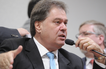 Denuncia contra Gim Argello, Delúbio, Odebrecht e mais 16 pessoas