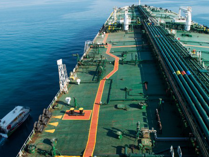 Oceania, o maior petroleiro do mundo se prepara para reduzir emissões  