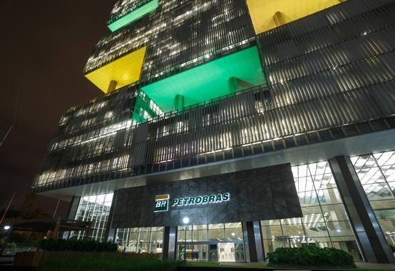 Petrobras assume operação dos Blocos FZA-M-57, FZA-M-86, FZA-M-88, FZA-M-125 e FZA-M-127 Petrobras assume operação dos Blocos FZA-M-57, FZA-M-86, FZA-M-88, FZA-M-125 e FZA-M-127