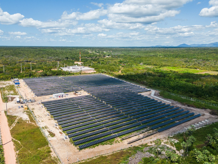 Parceria entre BYD e JV Gera + Raizen instala nove usinas solares no Brasil e evita emissão de 74 mil toneladas de CO₂