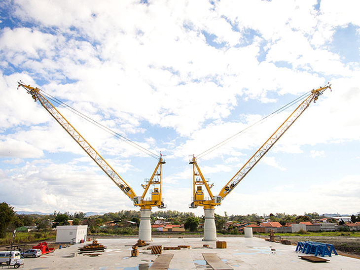Guindastes offshore Liebherr são aprovados em testes de certificação
