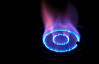 Gasolina sobe 47,49% e gás de botijão, 36,99% em 2021, diz IBGE