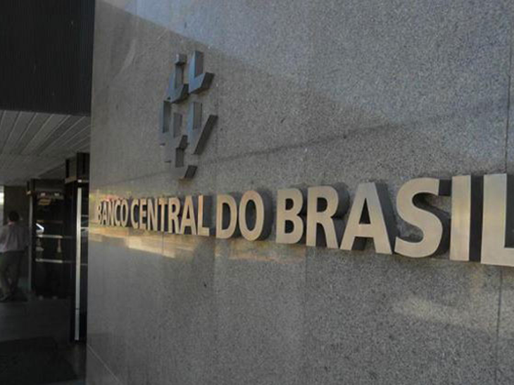 BC: Mercado financeiro prevê retração na economia de 1,7% este ano