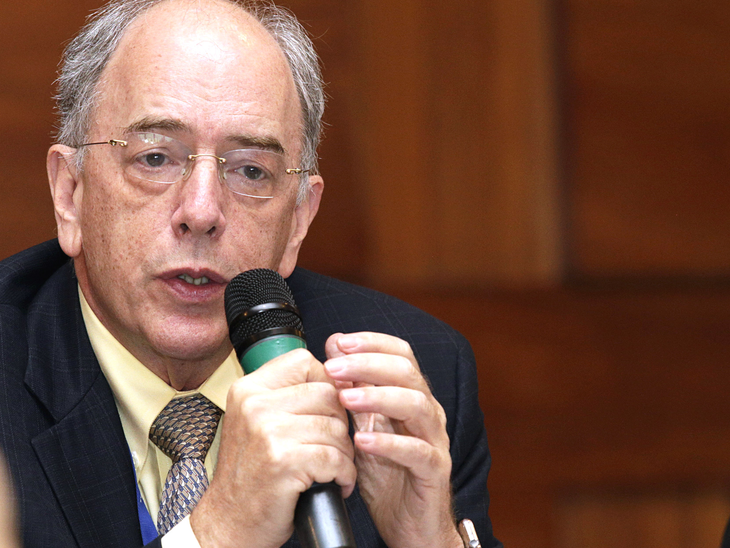 Teremos 13 novas plataformas e aumento da produção na Bacia de Santos, diz Pedro Parente
