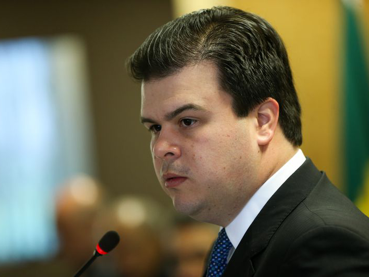 Limitações à importação de etanol dos Estados Unidos, defende ministro do MME