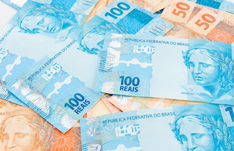 Arrecadação de impostos federais fica em R$ 83 bi e bate recorde