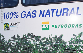Leilões de venda de gás natural em contratos de curto prazo para entrega em maio