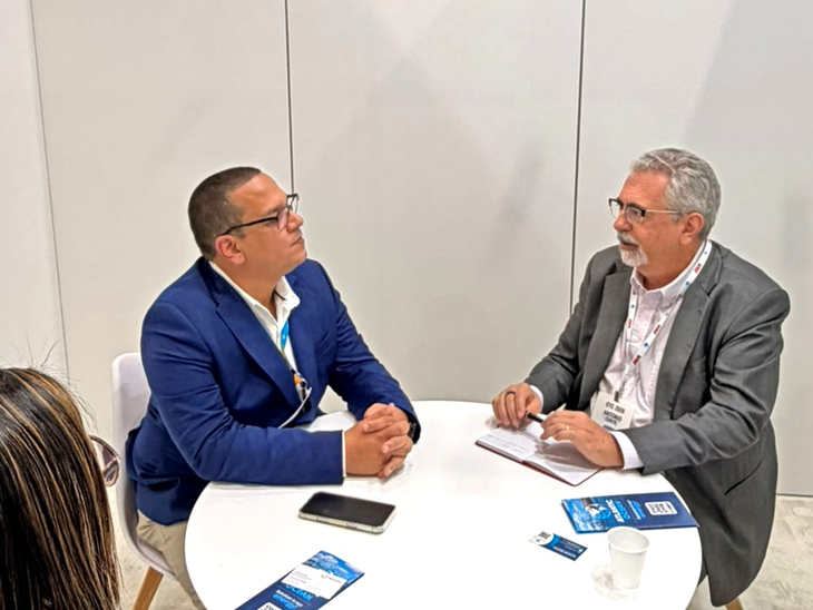 Na OTC Houston 2026, Firjan SENAI SESI expande atuação se conectando com empresas de todo o Brasil
