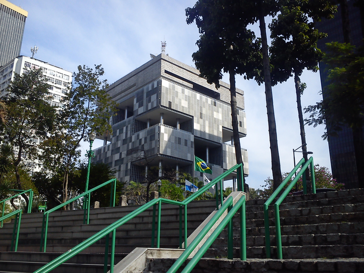 Moody's eleva rating da Petrobras de Ba3 para Ba2 e mantém a perspectiva estável