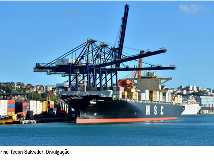 Tecon recebe maior navio de contêiner já atracado no porto de Salvador