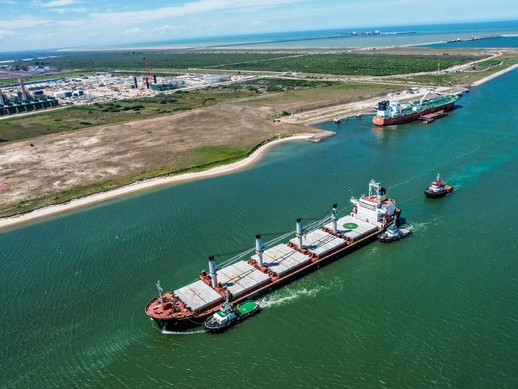 Porto do Açu e SISTAC assinam acordo para fornecer serviços de descomissionamento