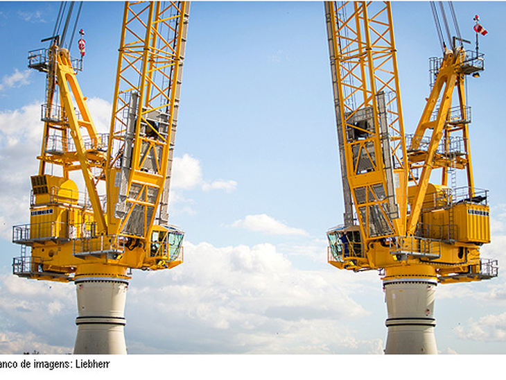 Guindastes offshore Liebherr são aprovados em testes de certificação