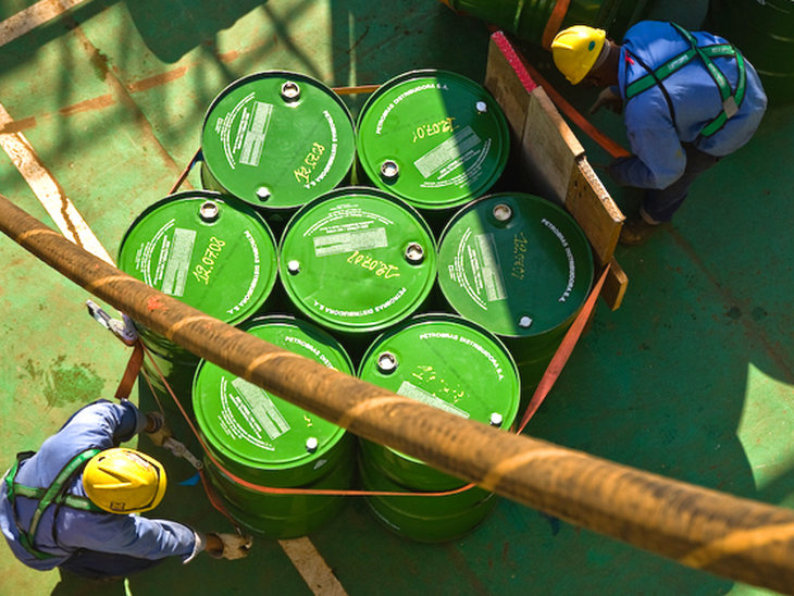 Brasil consome menos petróleo que esperado em junho