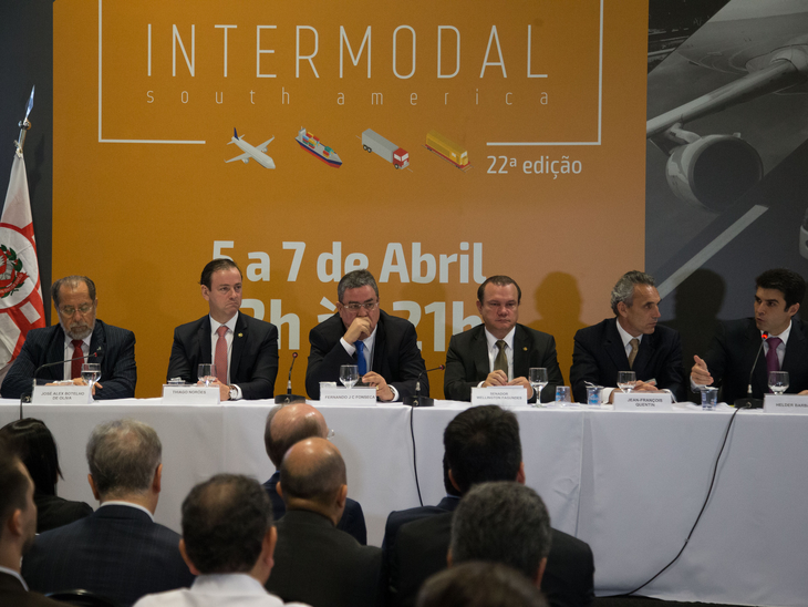 Autoridades do setor portuário participam da abertura da Intermodal