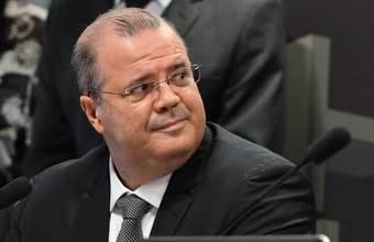 Presidente do BC diz que inflação converge para 4,5% em 2017